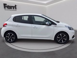 PEUGEOT 208 5p 1.2 puretech Signature s&s 82cv