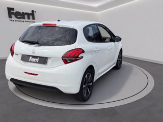 PEUGEOT 208 5p 1.2 puretech Signature s&s 82cv