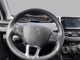 PEUGEOT 208 5p 1.2 puretech Signature s&s 82cv
